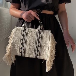 NWT H&M Jacquard Weave Shopper